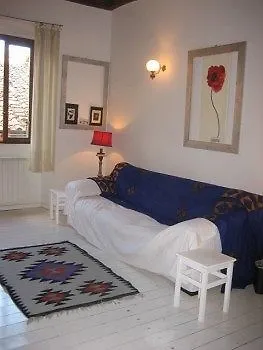 Portico D'Ottavia Luxury & Home Philosophy Rome Apartment